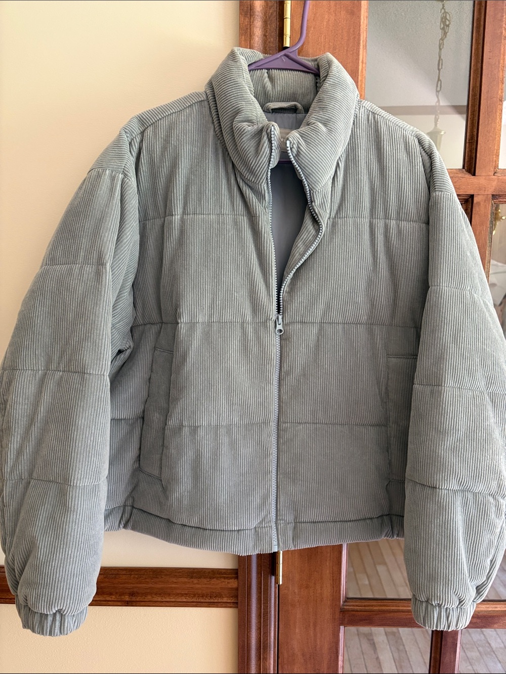The Corduroy Puffer Coat by Everlane size Large